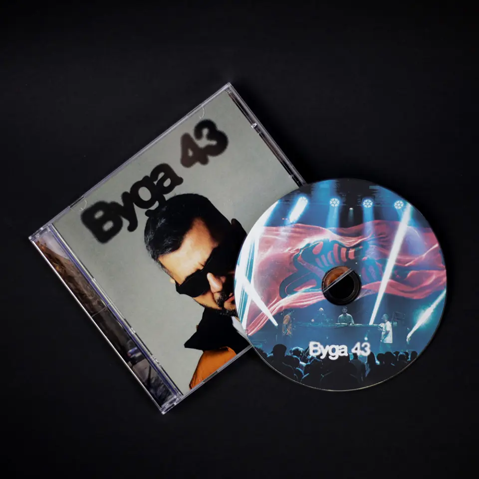 BYGA - 43 ALBUM ORIGINAL + STICKER "SUDU' SALBATIC"