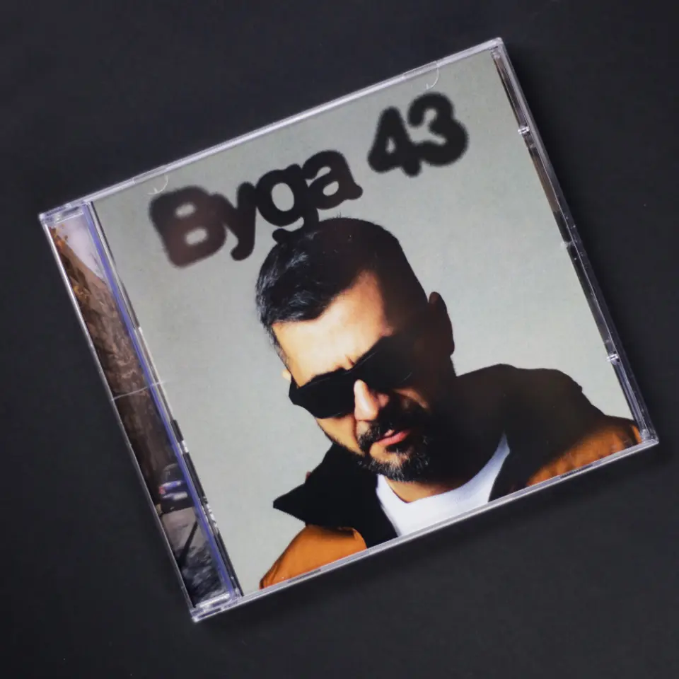 BYGA - 43 ALBUM ORIGINAL + STICKER "SUDU' SALBATIC"
